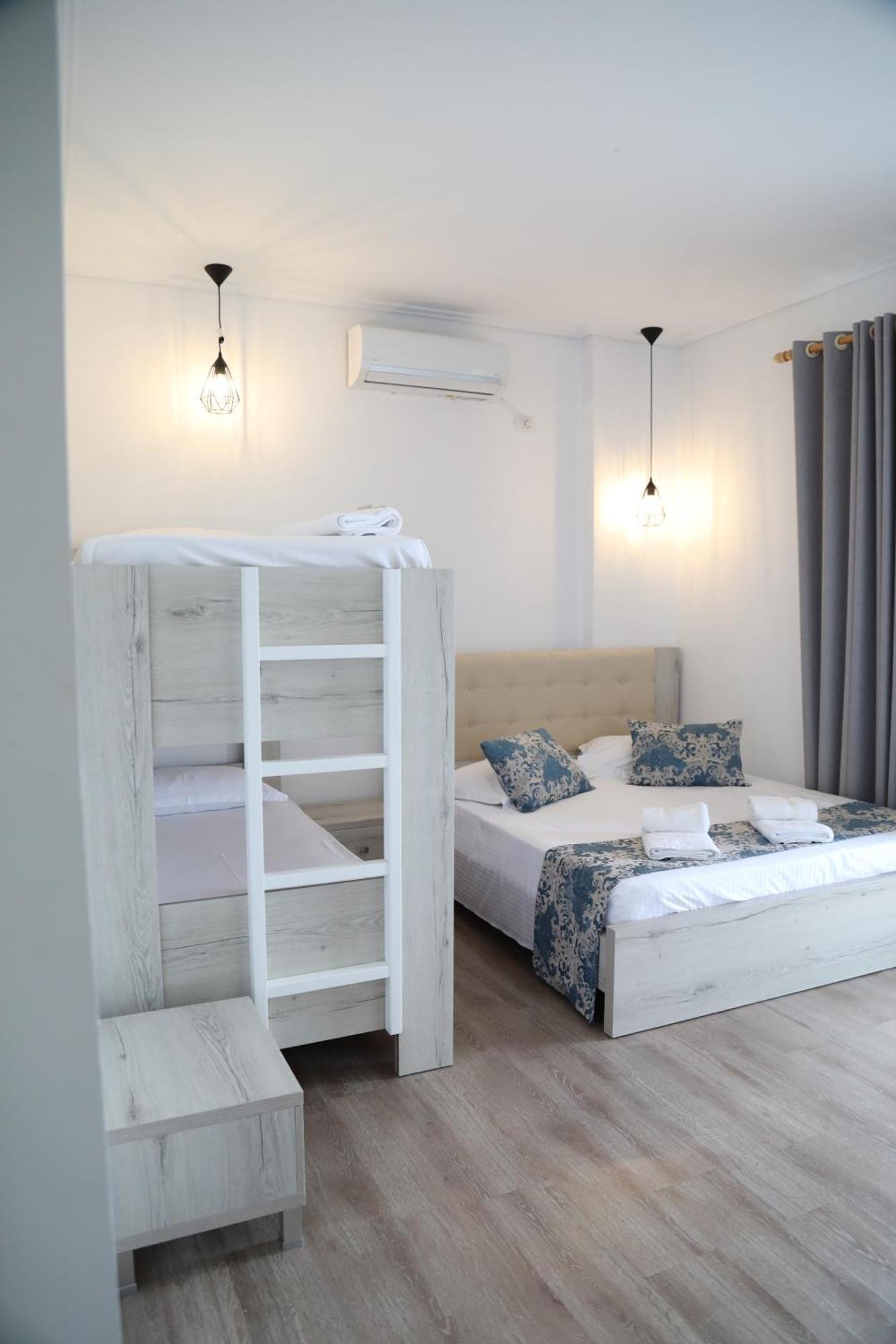 Relax Mea Hotel Саранда Екстер'єр фото